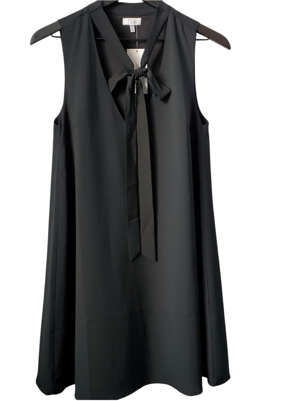 Tobi Black Sleeveless V-Neck Tie-Neck A-Line Dress S/P